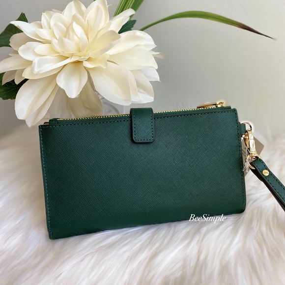 Michael Kors Jet Set Travel Double Zip Wristlet - Picture 4 of 6